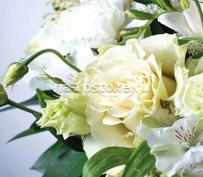 картинка Картина белые розы,  63*63 см, микровелюр от магазина Восточные сувениры