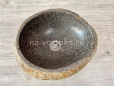 Раковина из речного камня