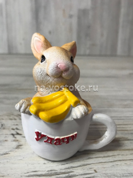картинка Кролик в чашке  "Удачи" 5,5*8*9 см, полистоун от магазина Восточные сувениры