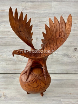 картинка Сувенир Орел на шаре 40 см дерево суар от магазина Восточные сувениры